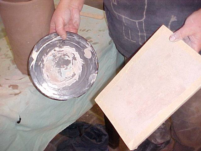 Banding wheel and bat